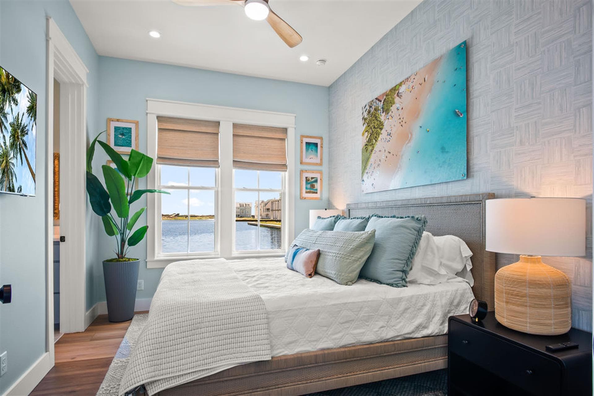 Blue Water Villa - Image 17