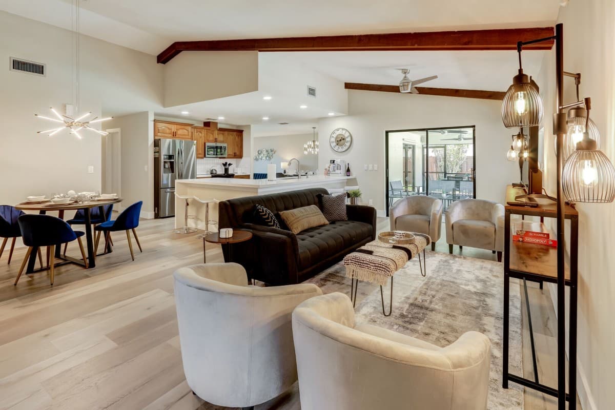 Sunrise House - Image 2