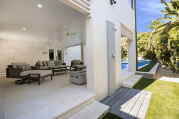 Surf-Side Beach House - Image 43