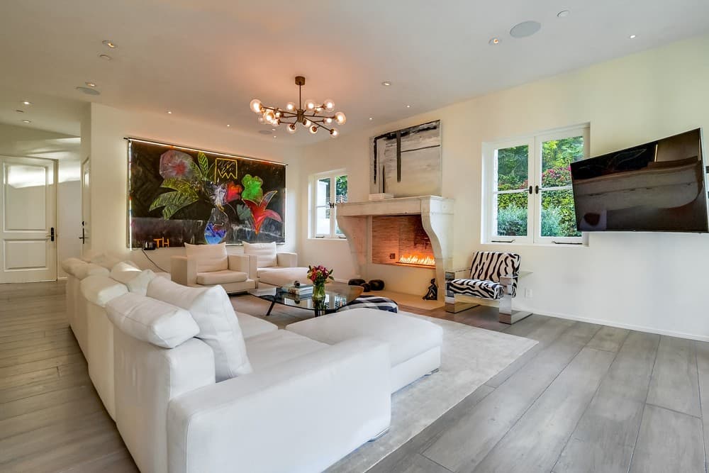 Chateau Serra Malibu - Image 8