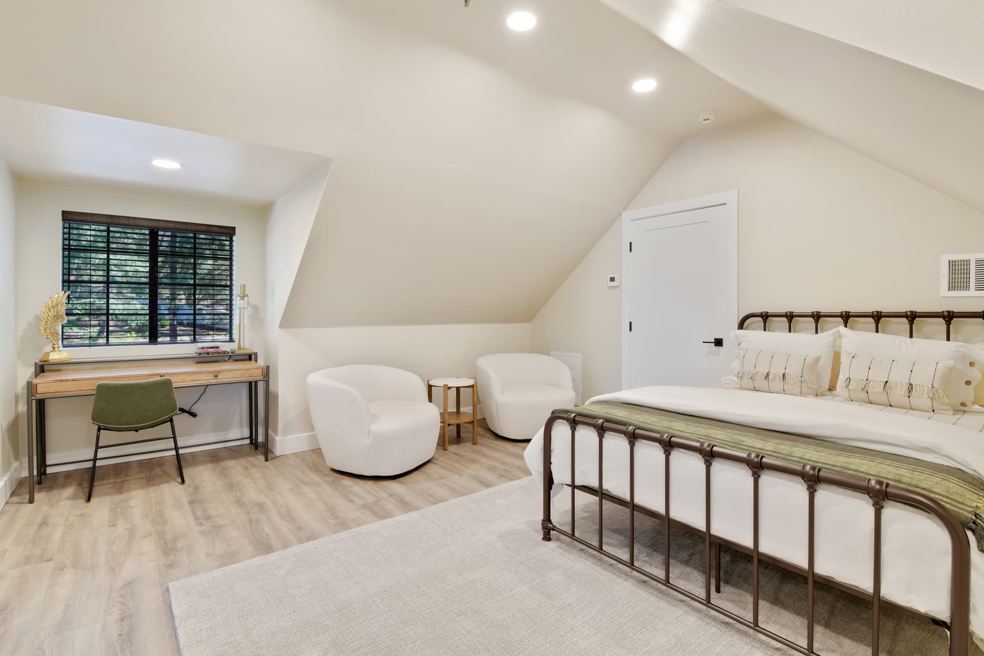 Laguna Hills Estate - Image 67