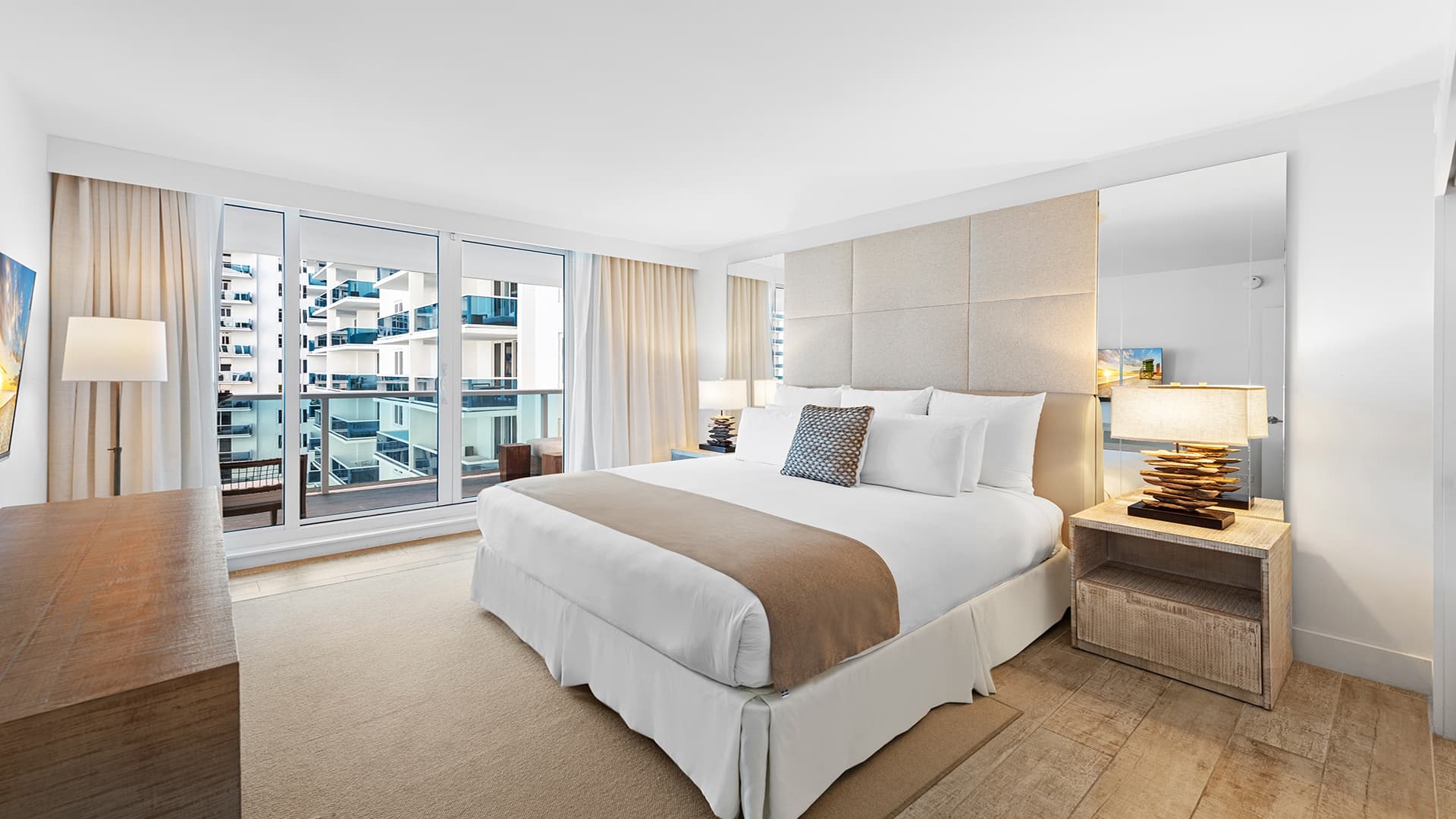 1 Hotel & Homes Residence #904 - Image 18