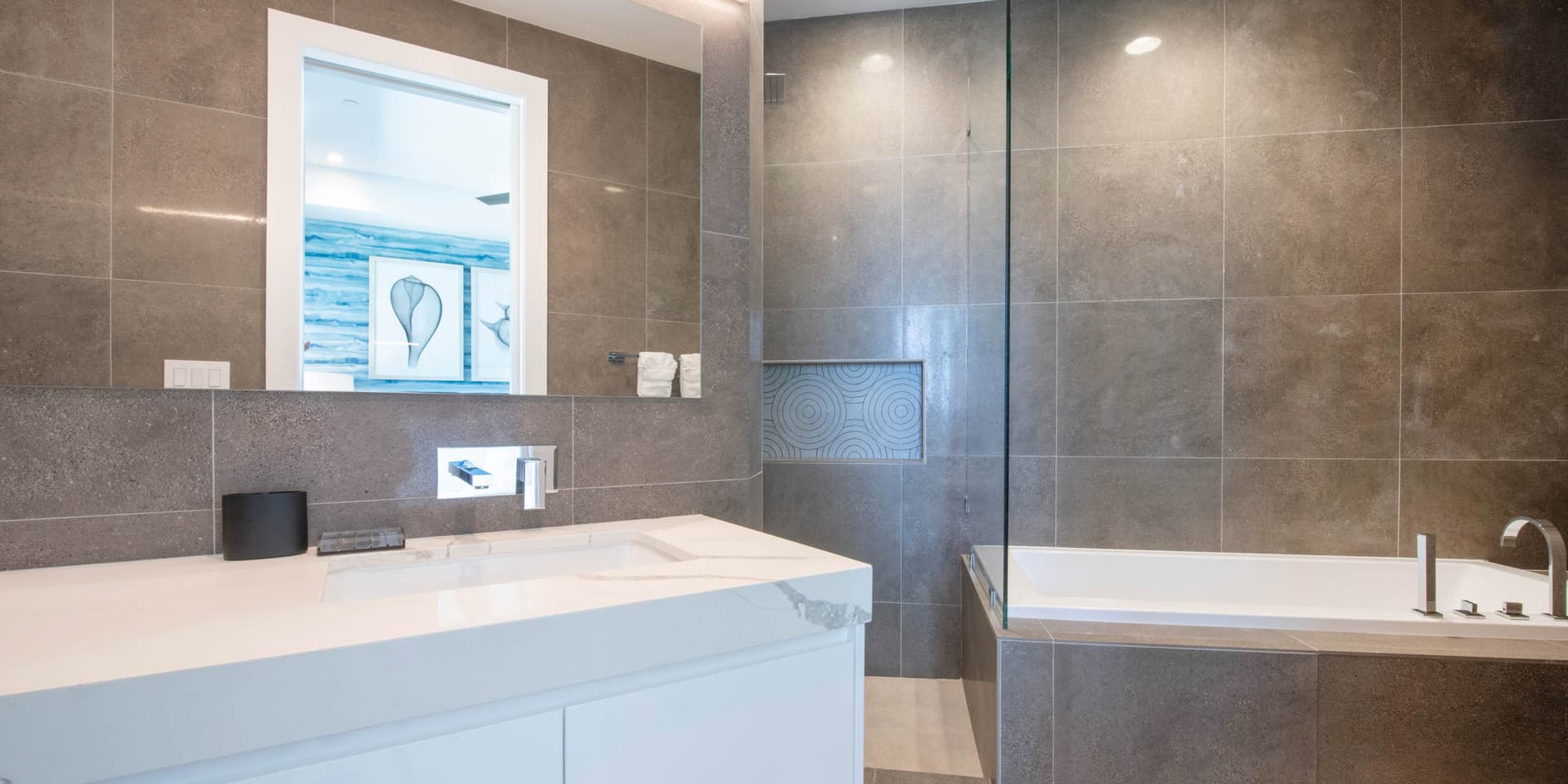 Saltwater Solace - Image 7