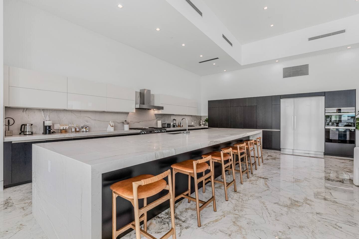 Bravo Villa #3 - Image 14