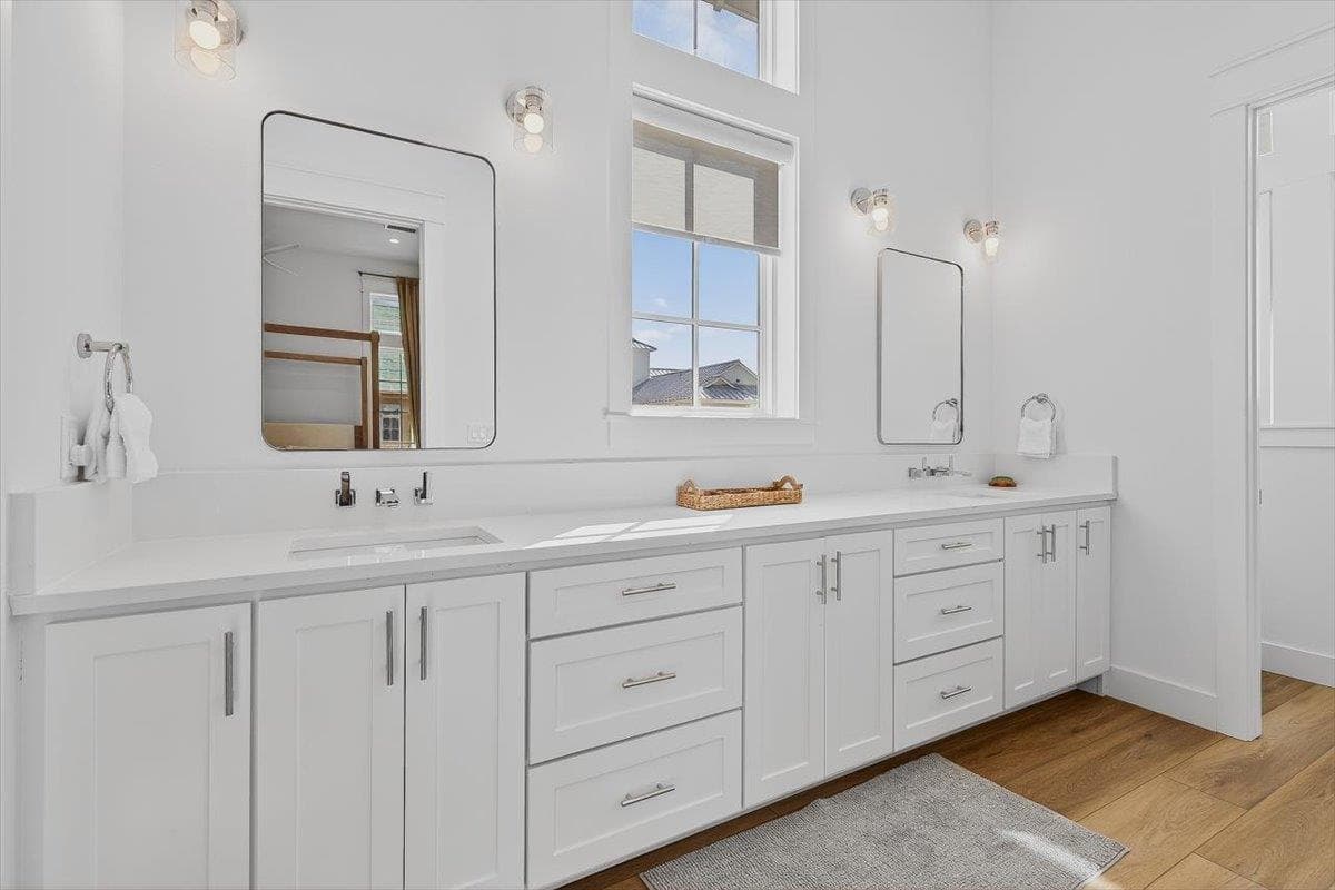 Sunny Shores - Image 38