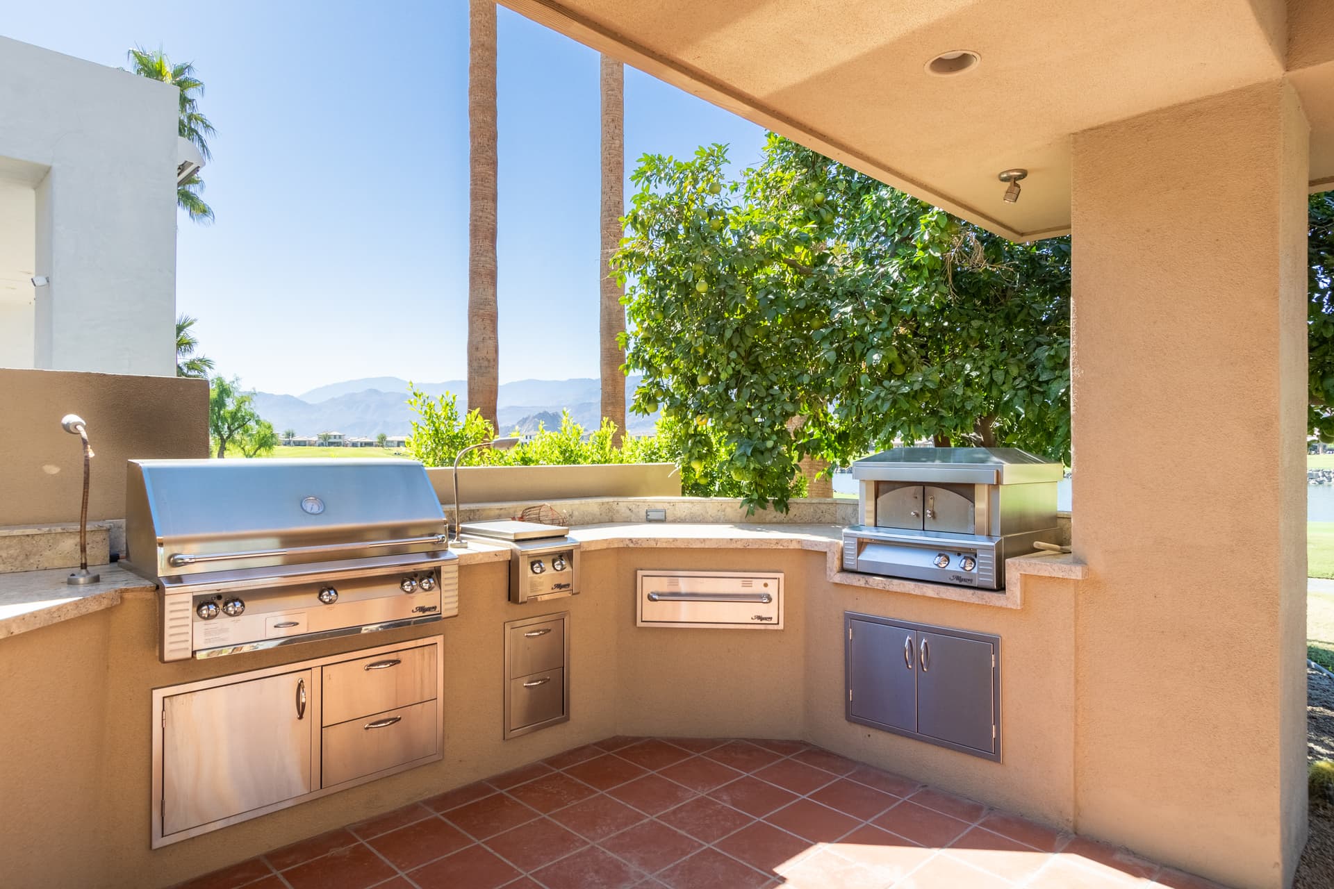 Moonshine - Image 35