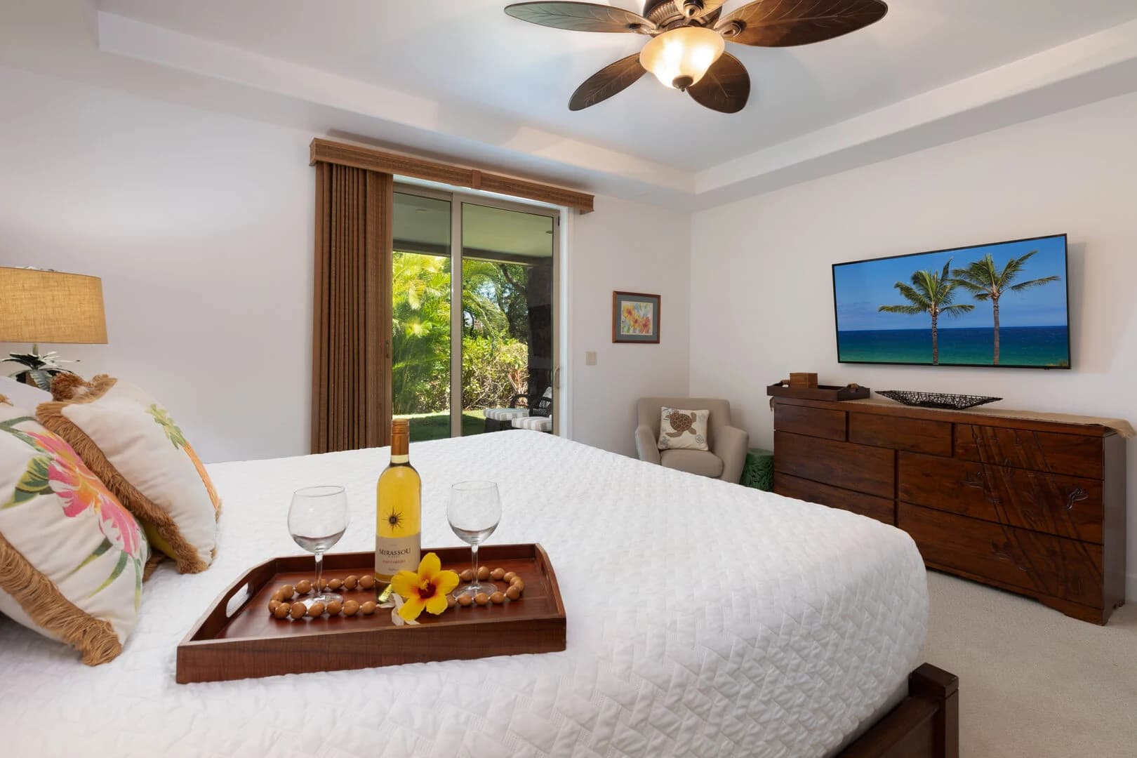 Pineapple Hale - Image 16