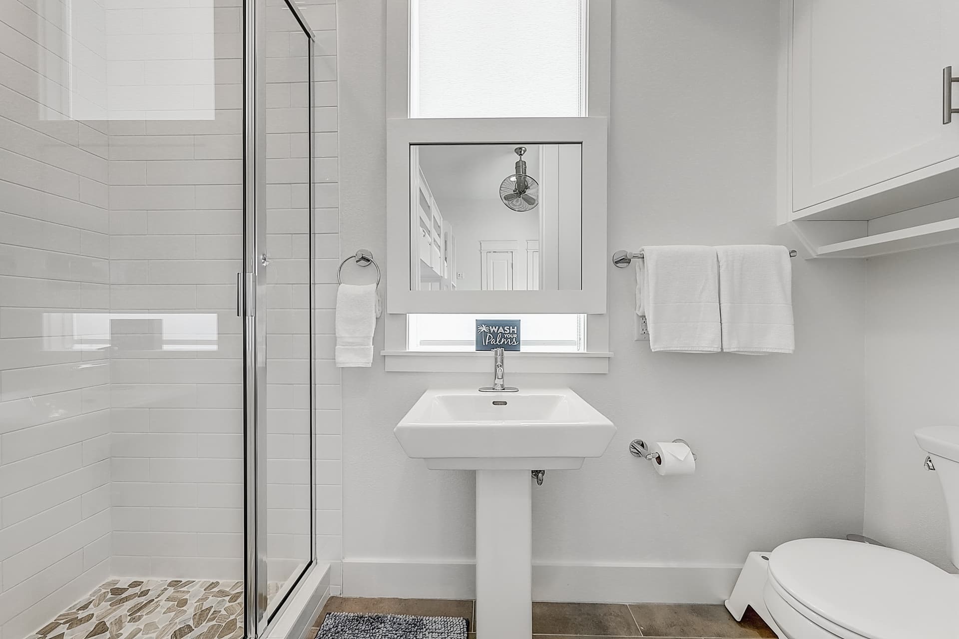 At Ease Home - Image 23