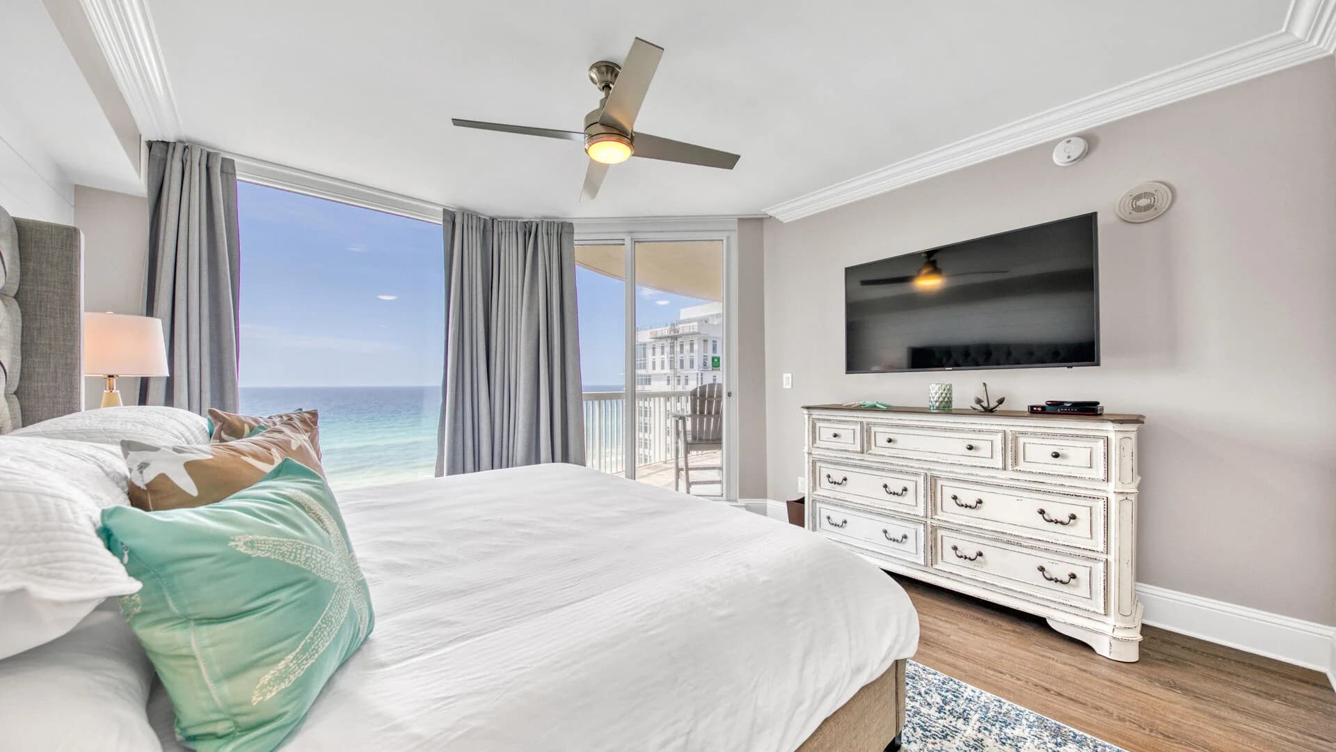 St. Maarten #907 - Image 13