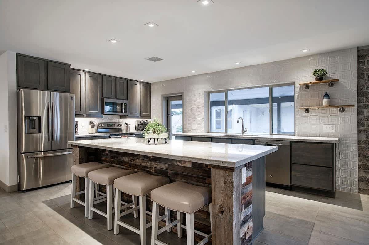 Desert Horizon - Image 5