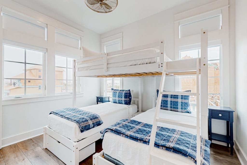 Mermaid's Tail - Image 18