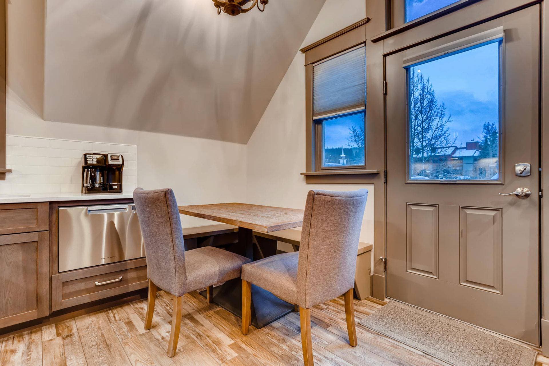 French Street Home - Image 9