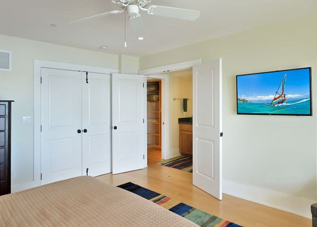 Island Chic - Image 16