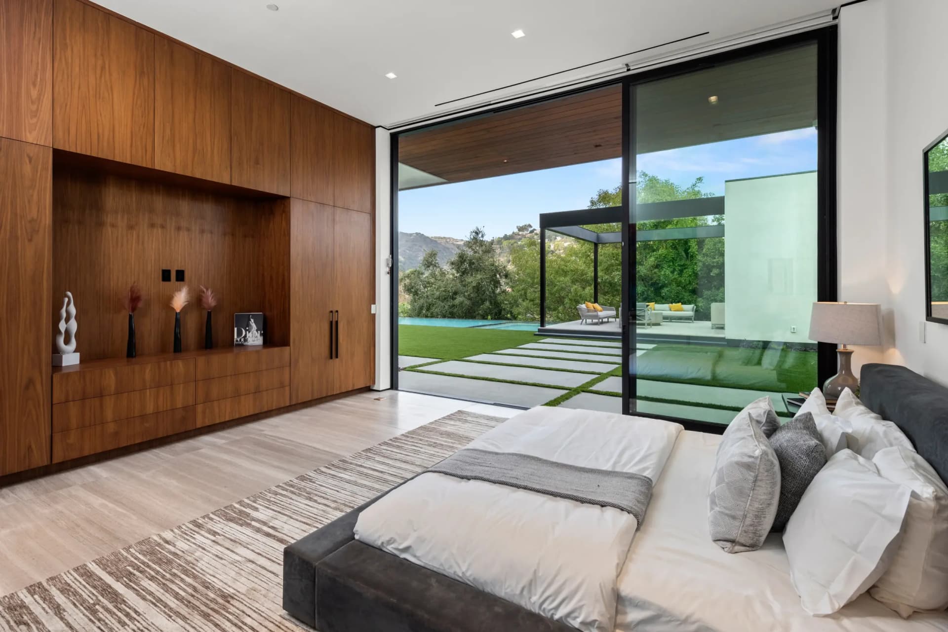 Angelo Modern - Image 30