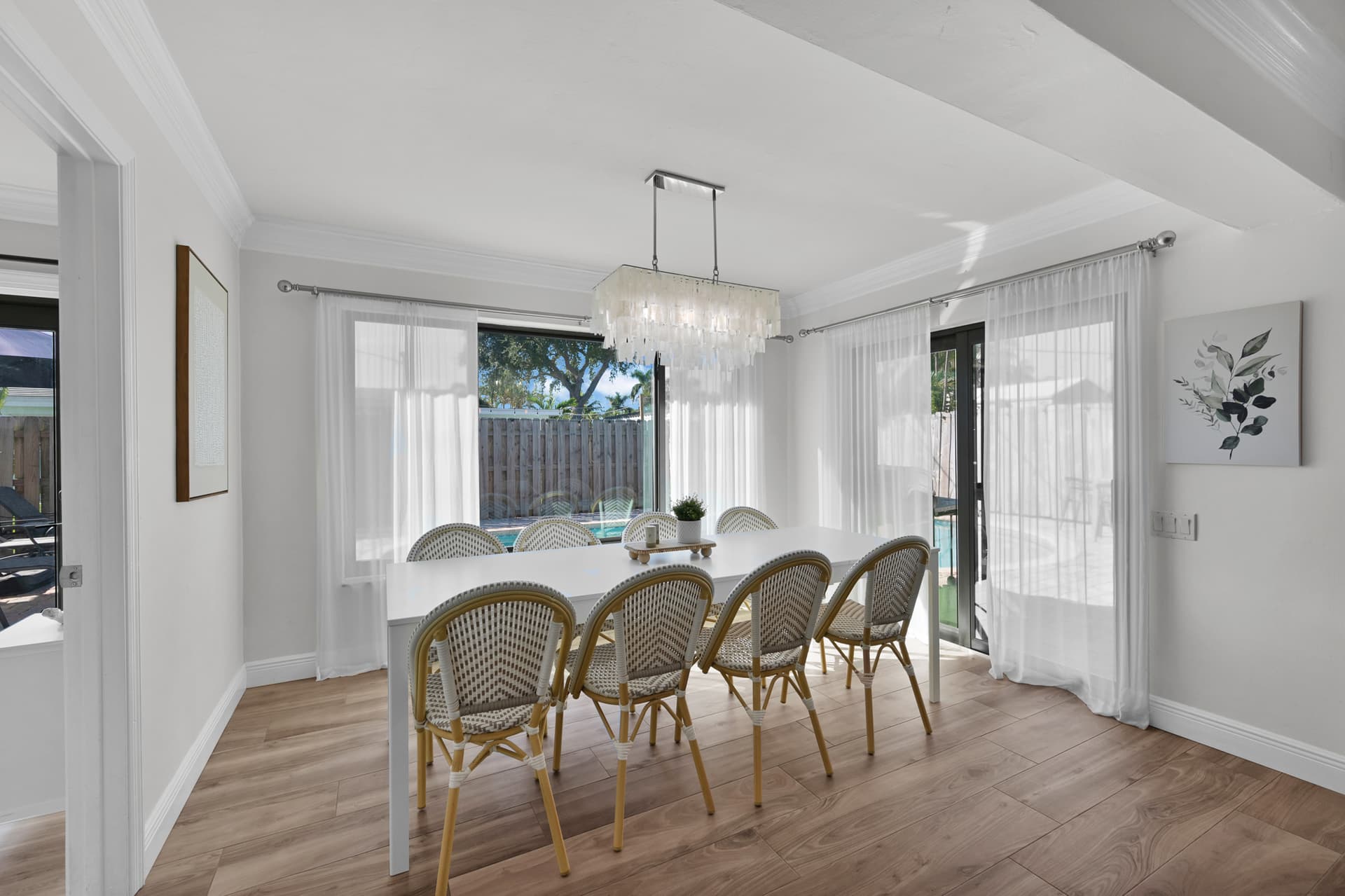 Robinson Place - Image 16