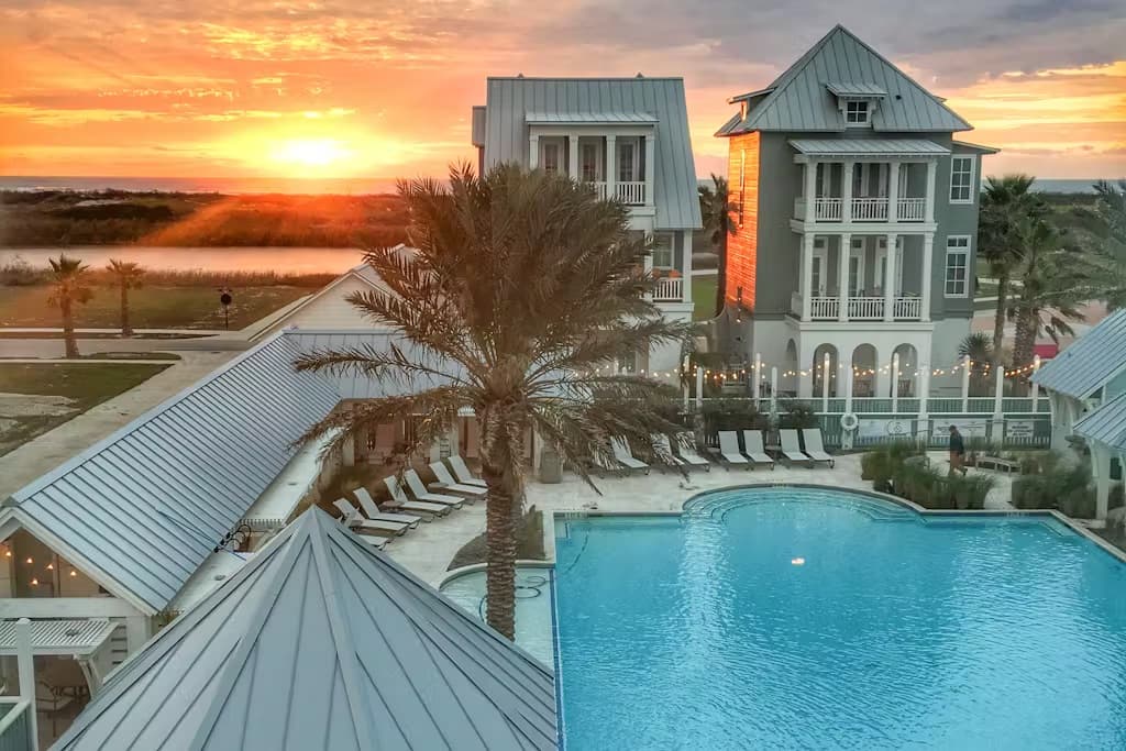 Sip Sip Hooray - Image 32