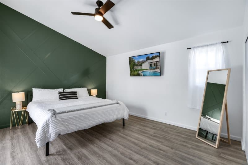 Desert Green Serenity - Image 14