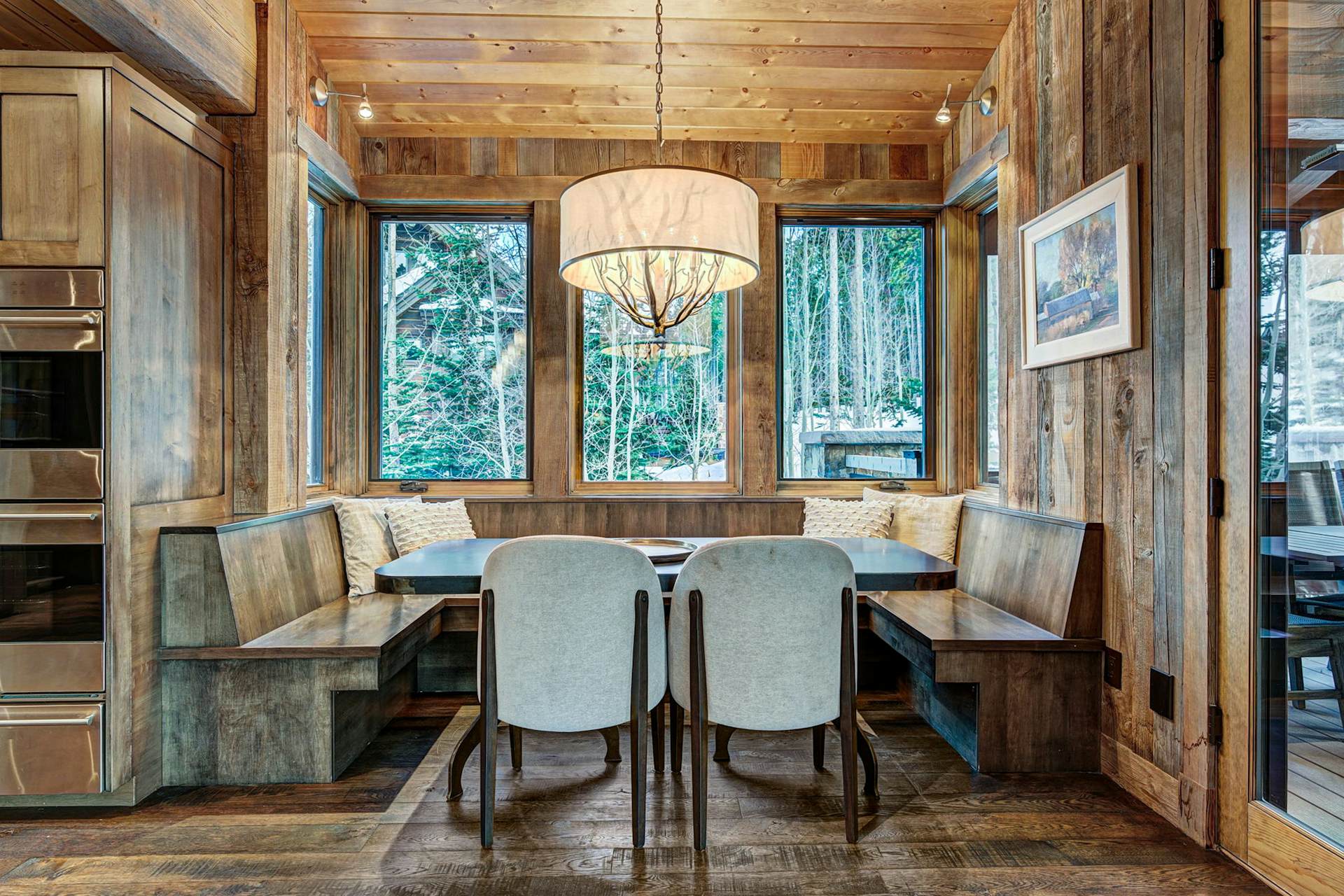 Skiers Palace - Image 11