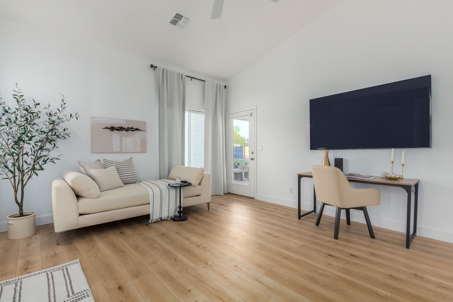 Sweetwater Estate - Image 20