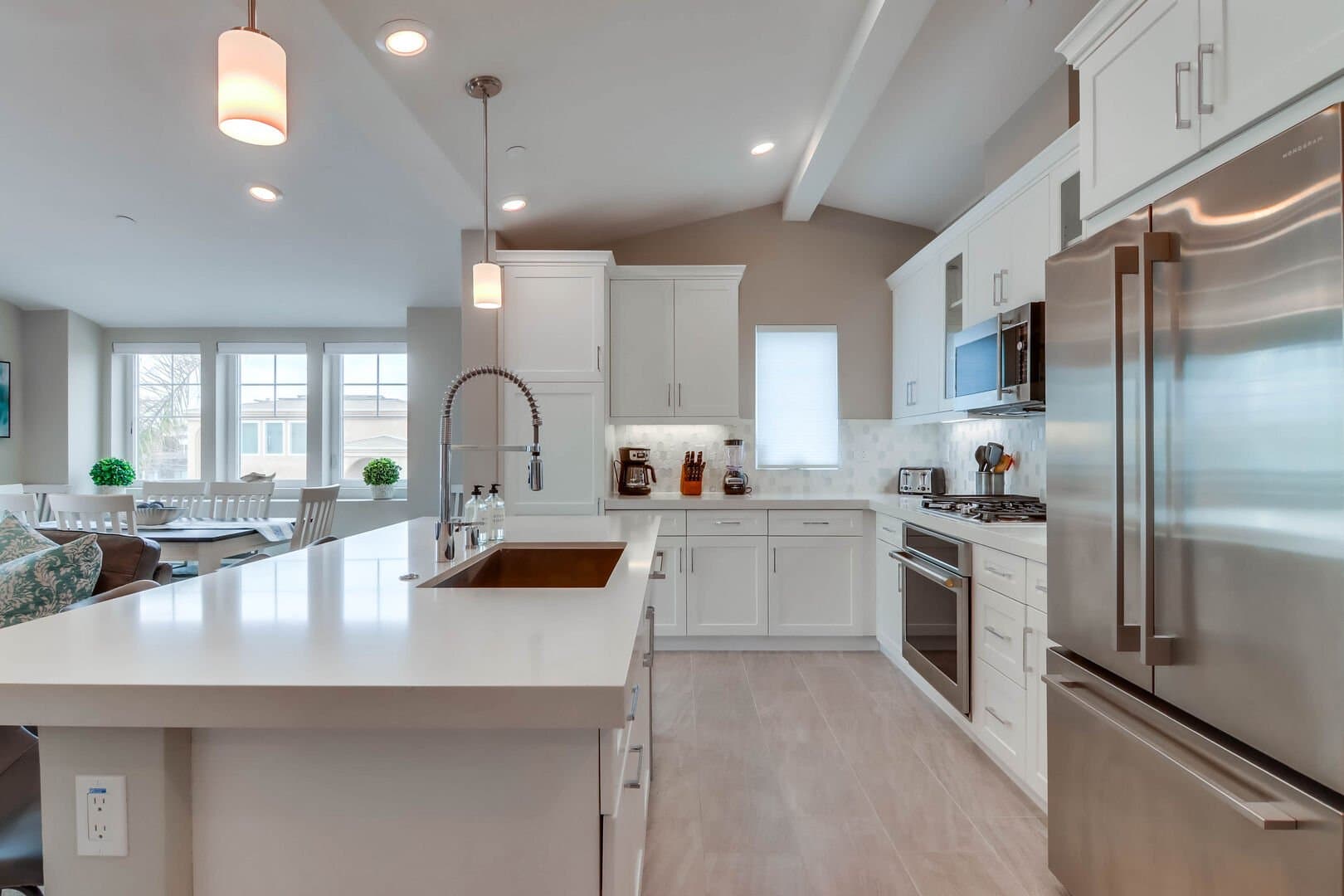 Bay Dream - Image 10