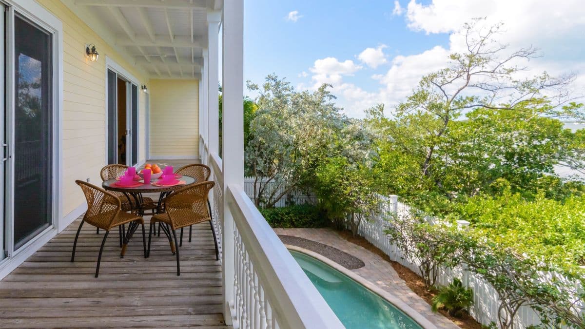 Southern Comfort - Image 28