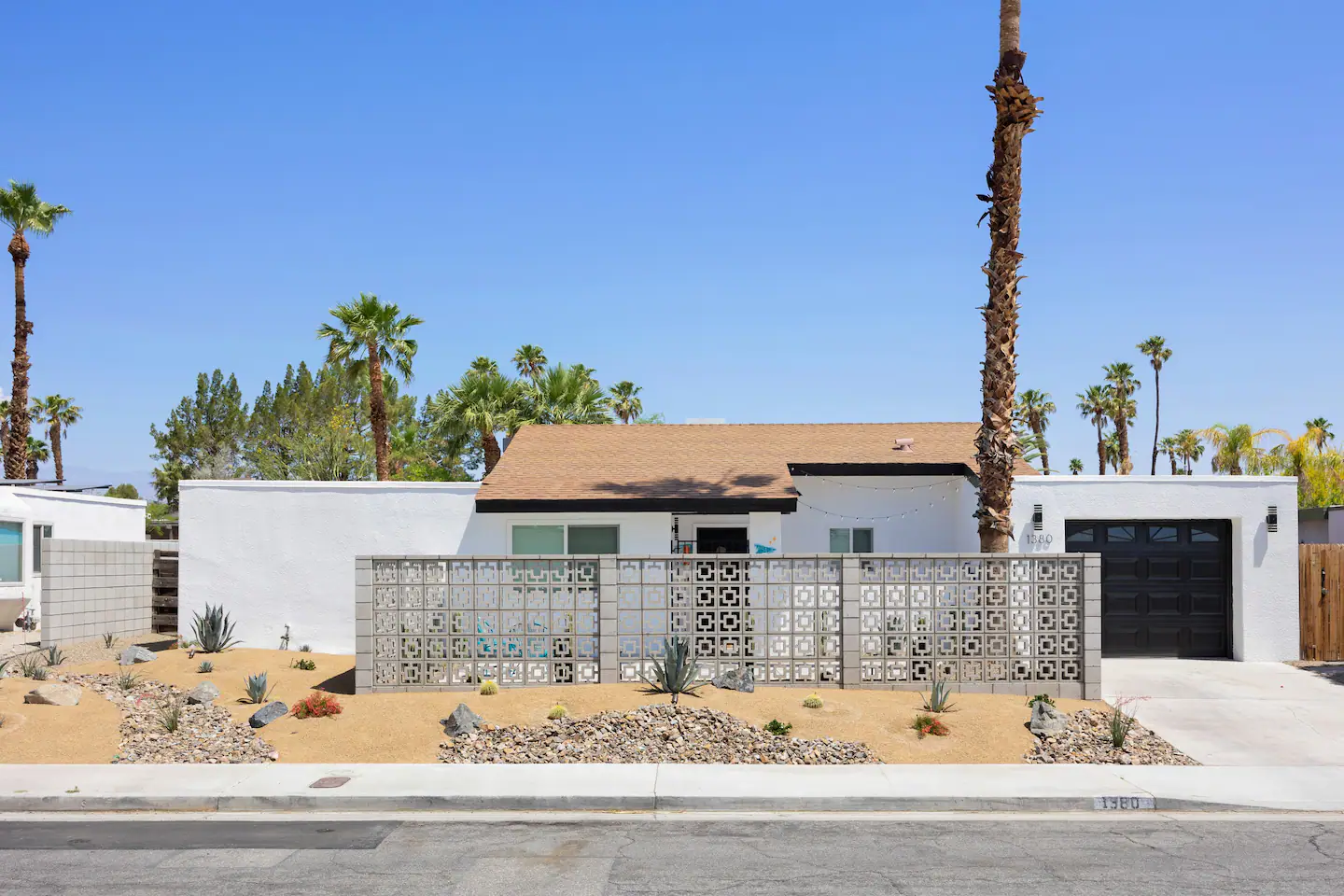 Modern Oasis - Image 32