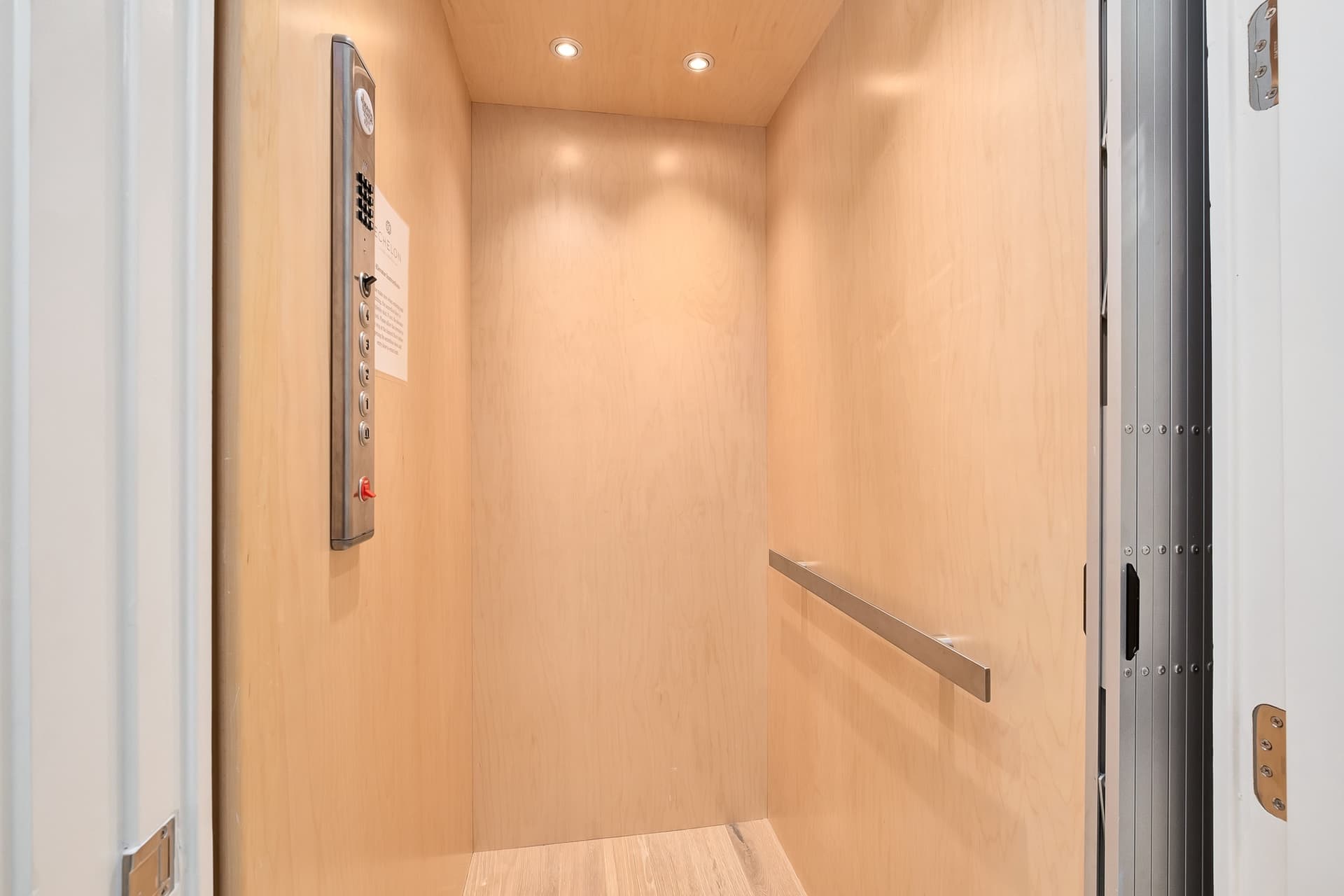 Emerald Le Luxe - Image 39