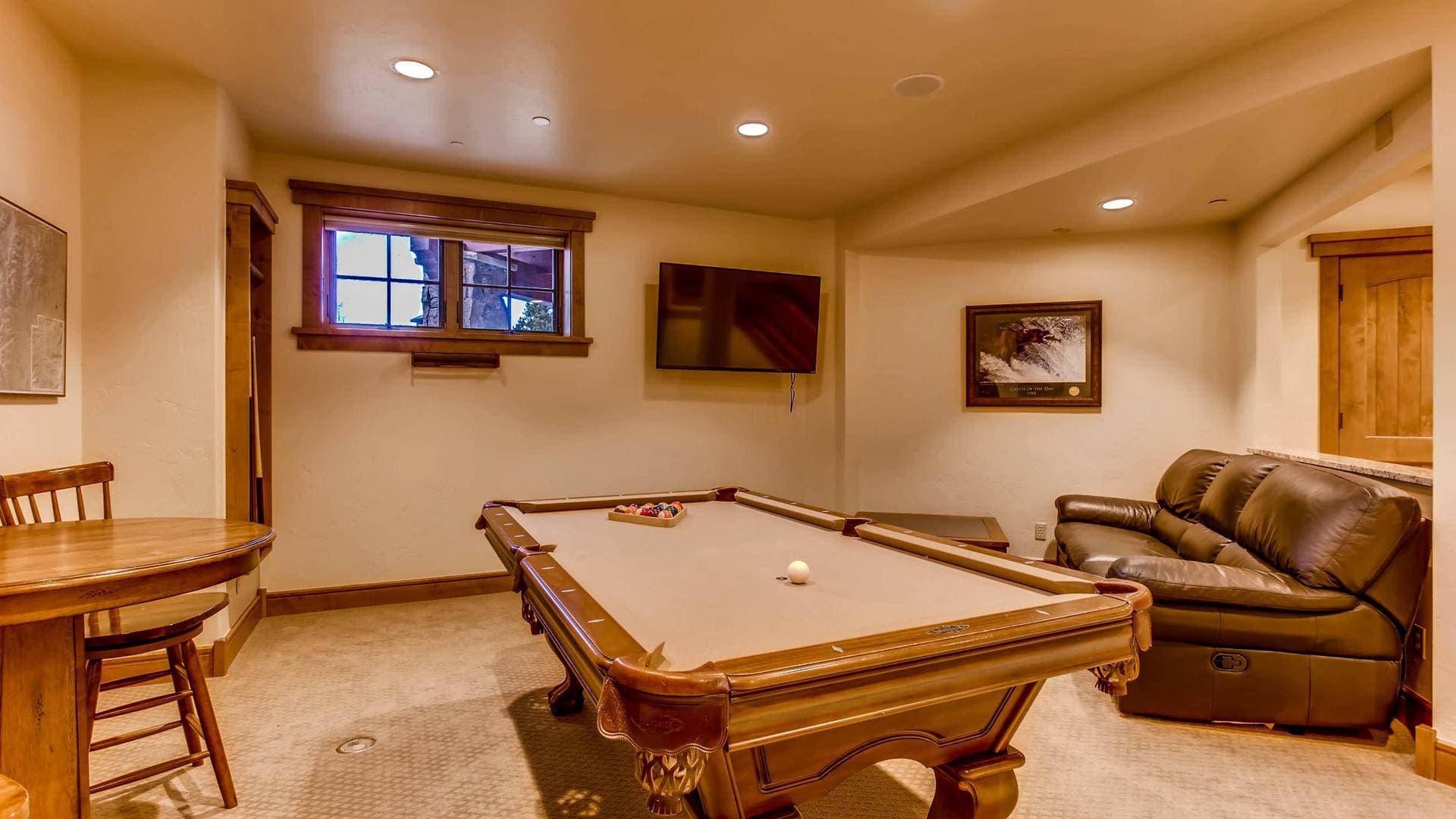 Timber Trail Lodge - Image 14