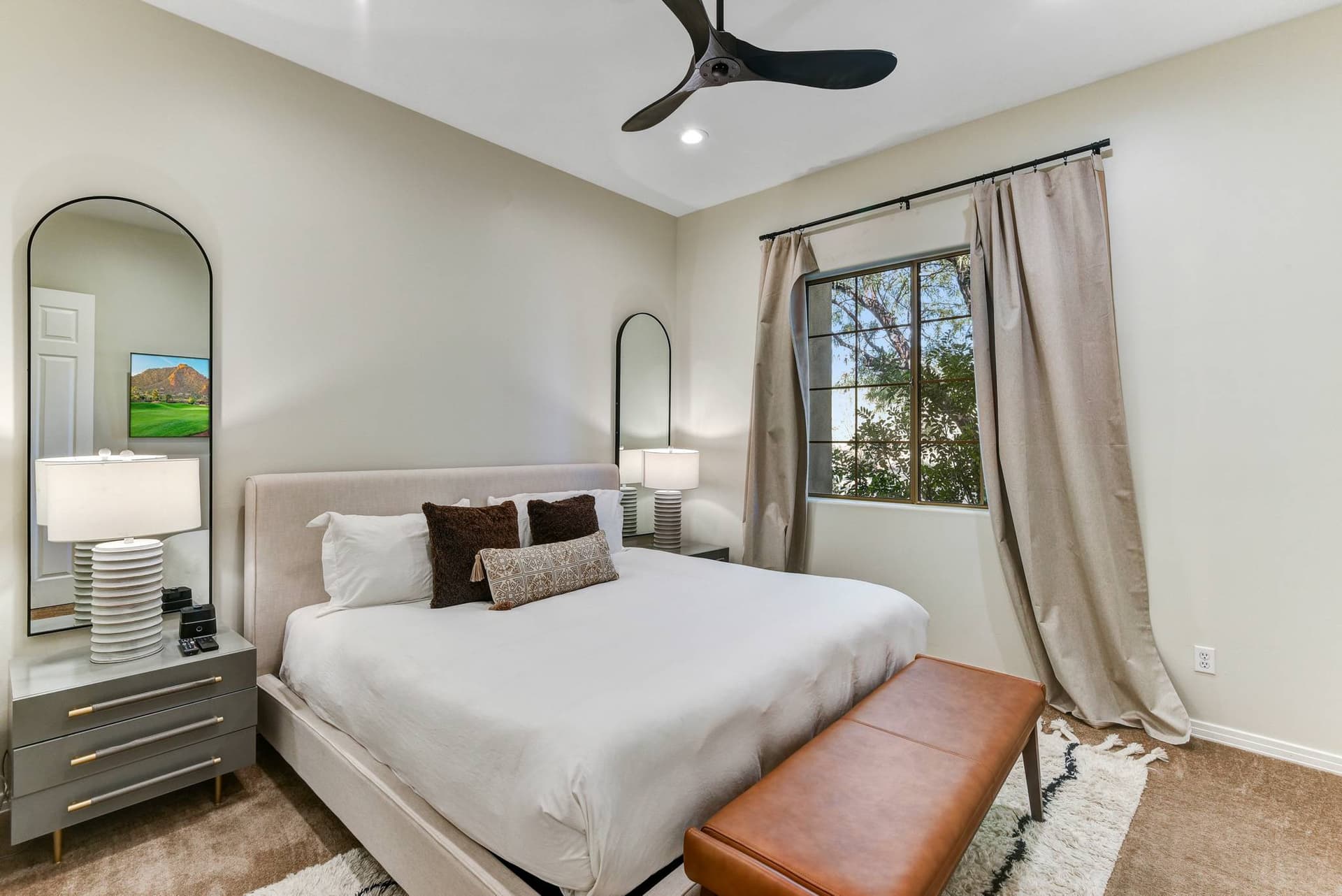 Pinnacle Peak Escape - Image 46