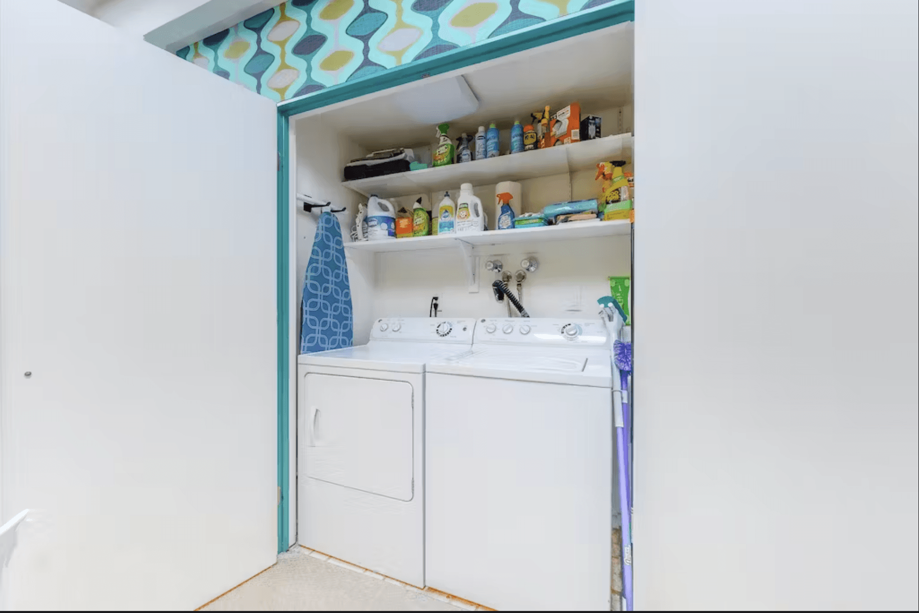 Palm Springs Style House - Image 20