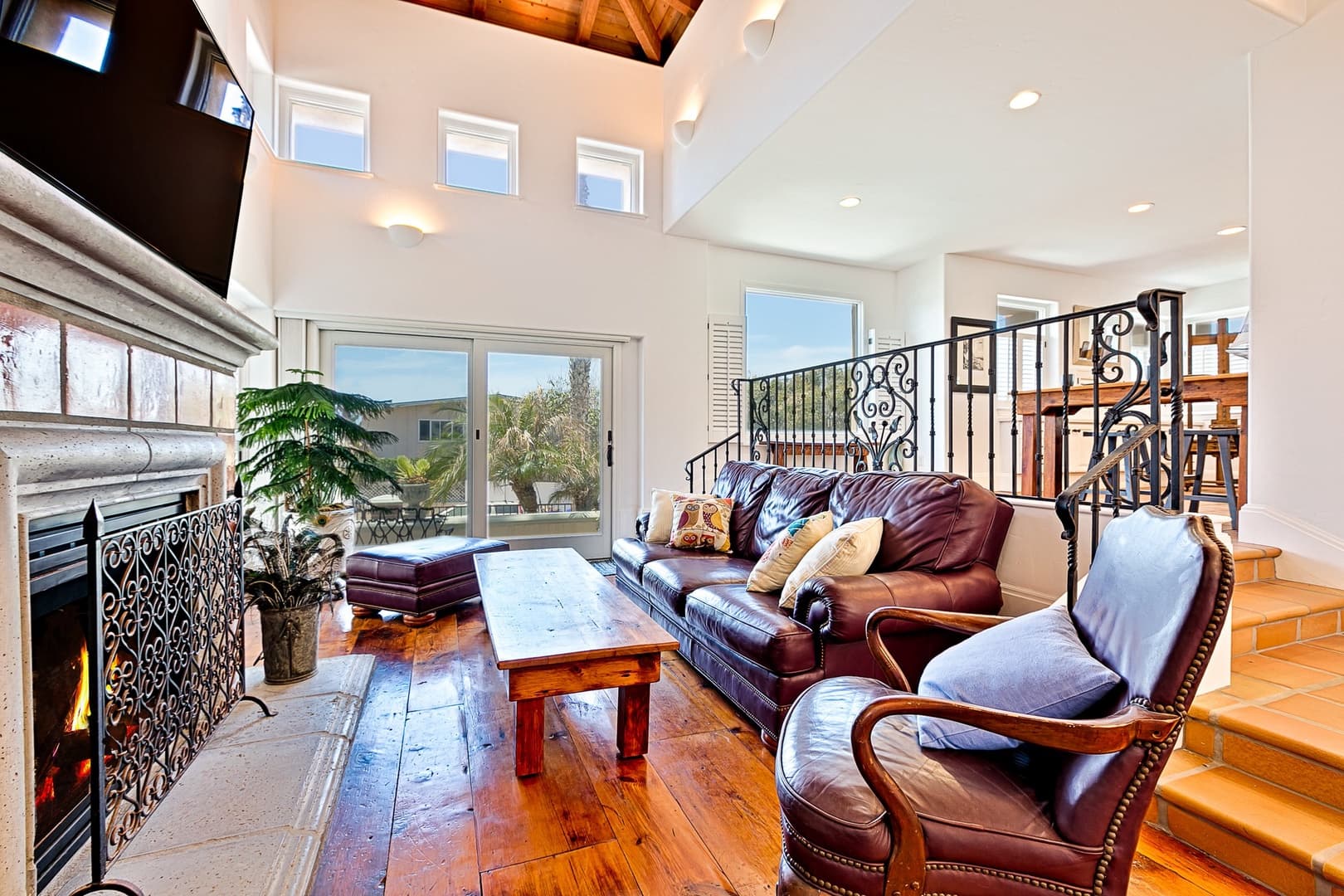 Spanish Palms Home - Image 3