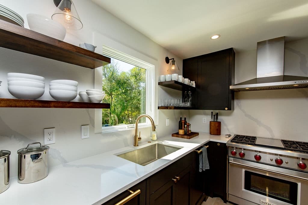 Westlake Hills Designer House - Image 12