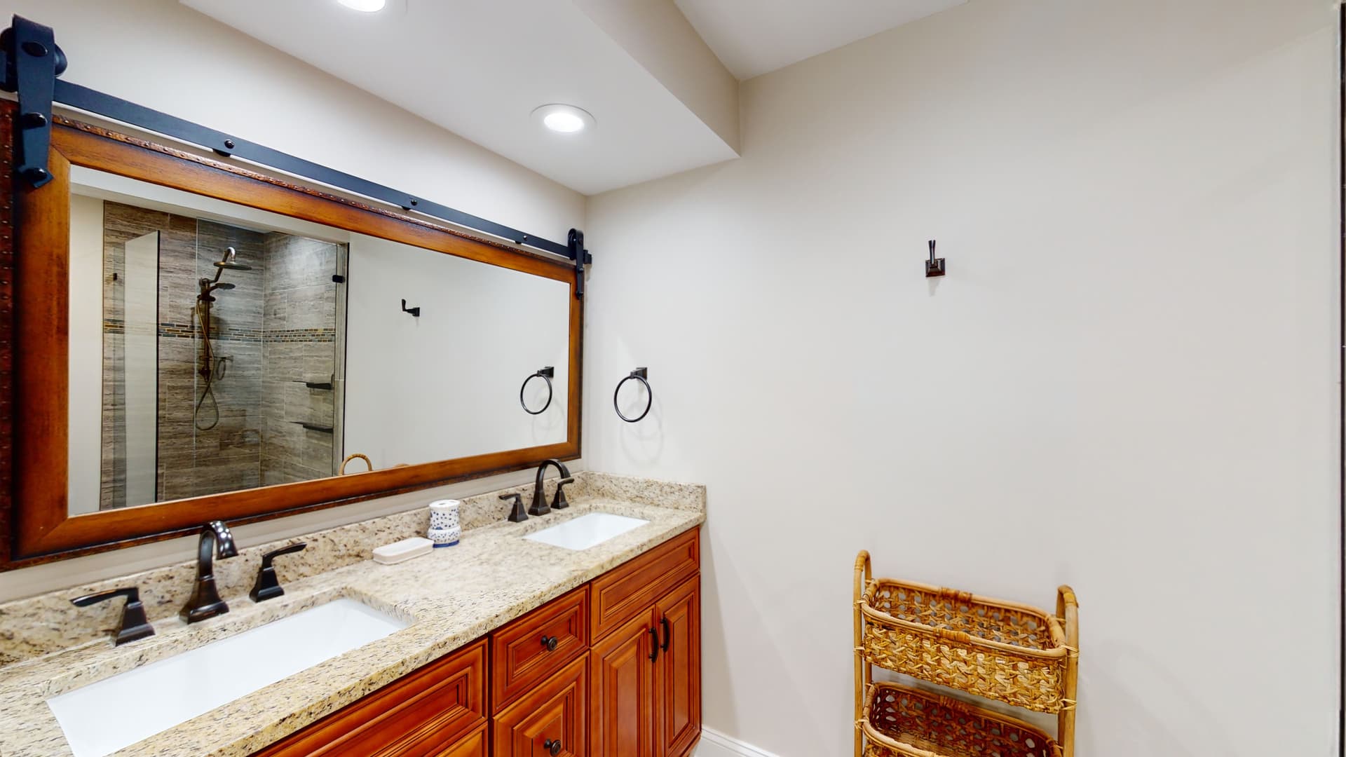 Lookout Home - Image 14