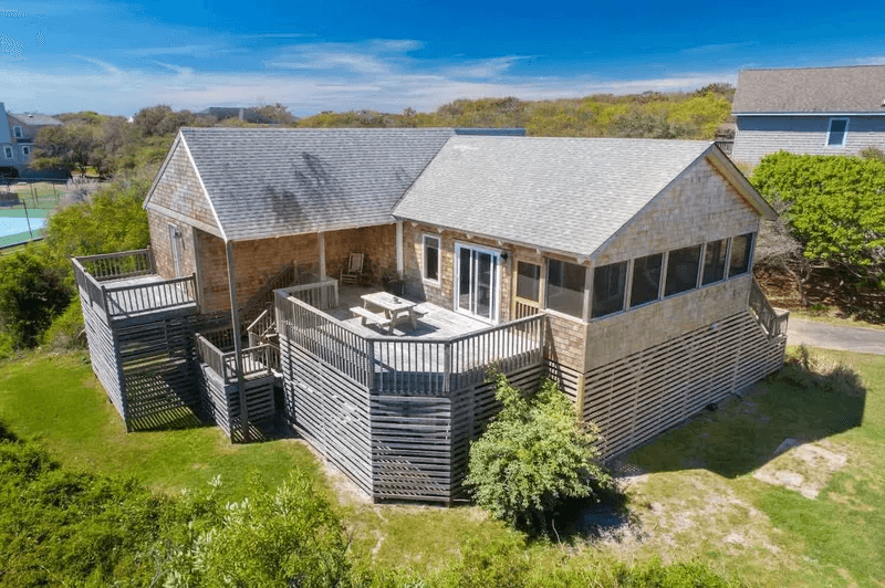 Modern Duck Cottage - Image 3