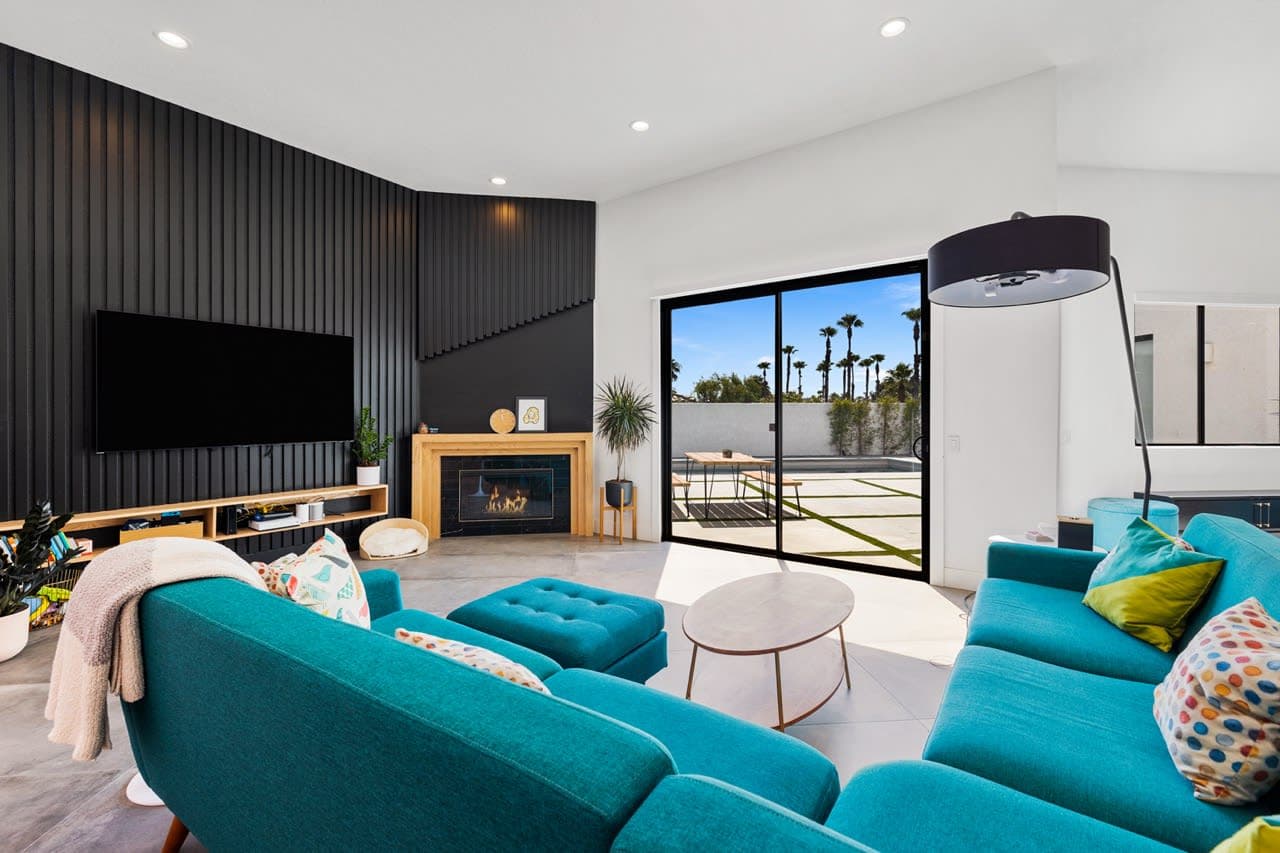 Palm Lighthouse - Image 36