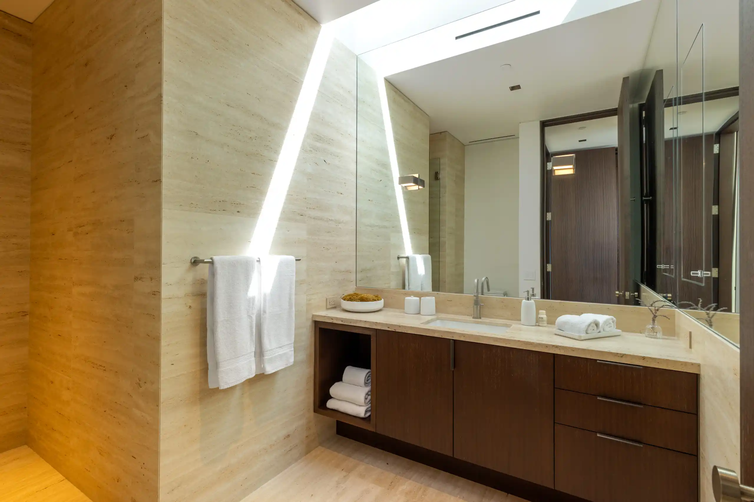 Collina Royale - Image 33