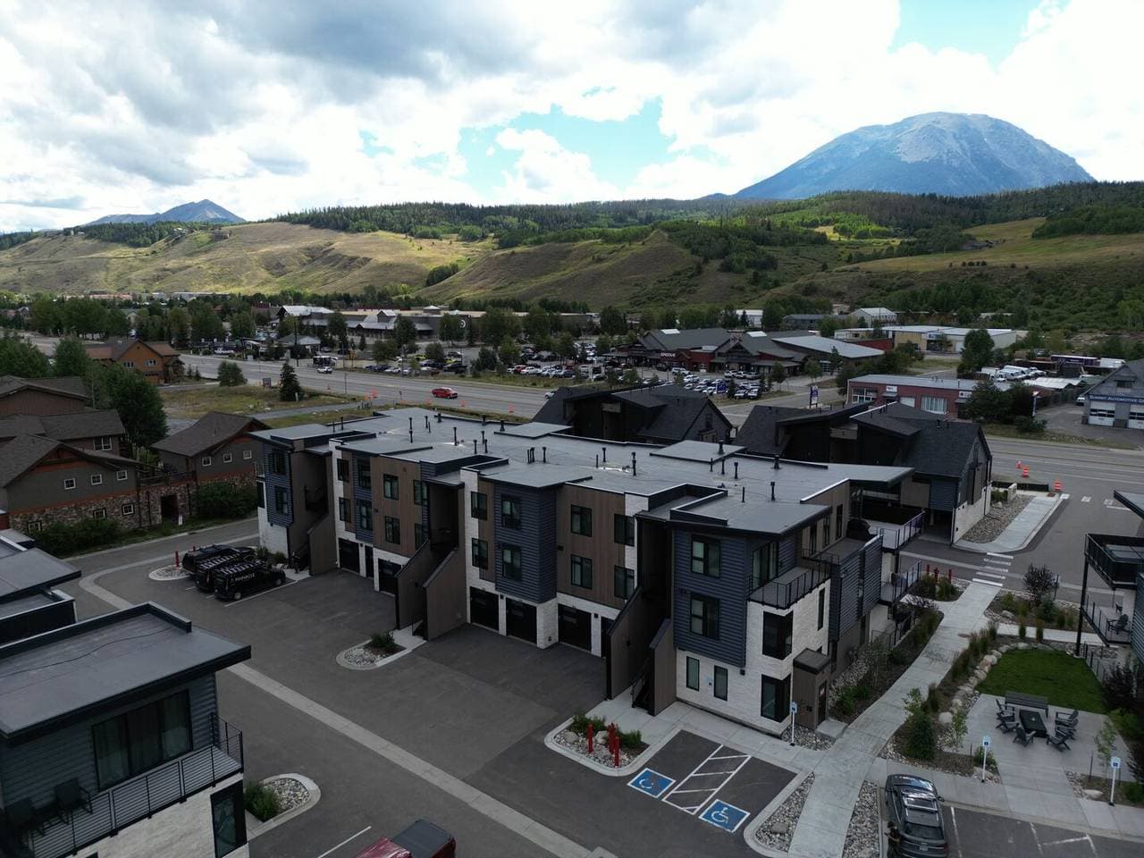 River West #522 - Image 44