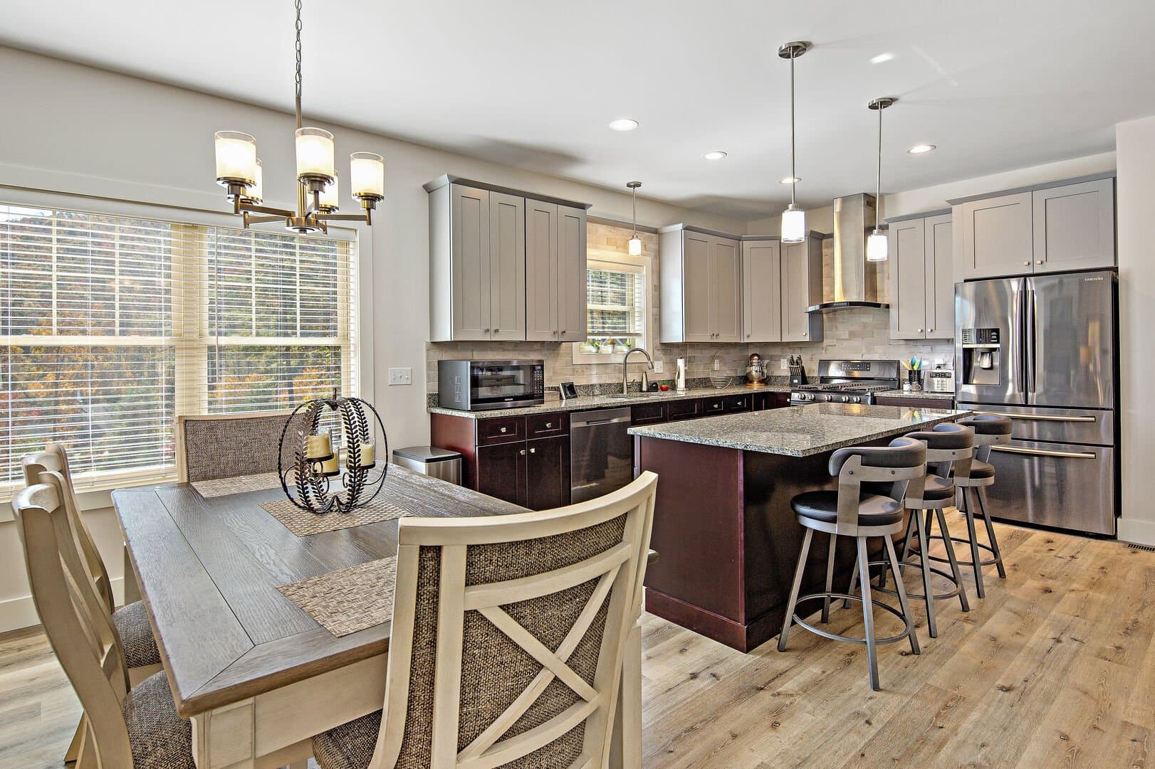 Hilltop Splendor House - Image 7