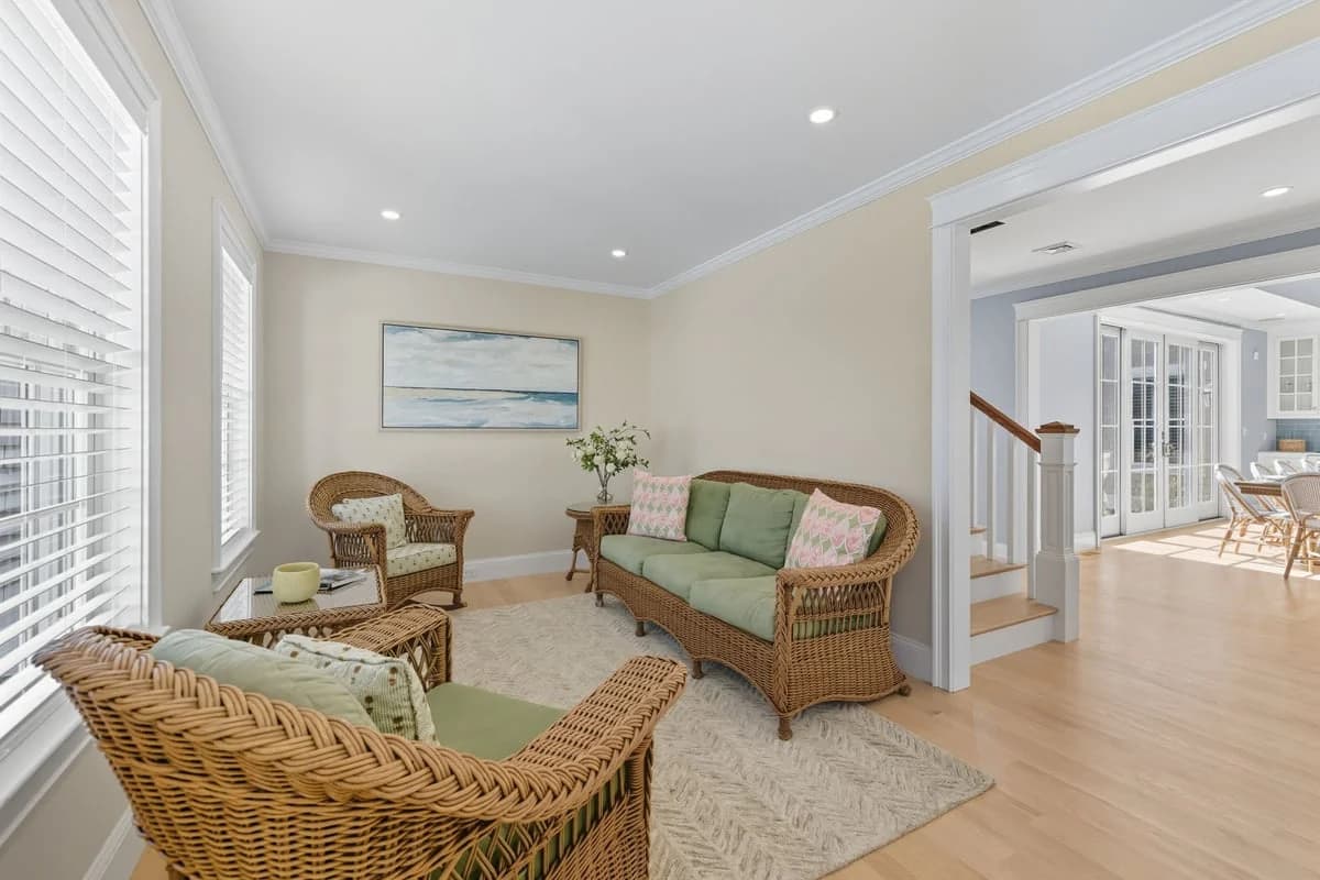 Three Buoys - Image 8