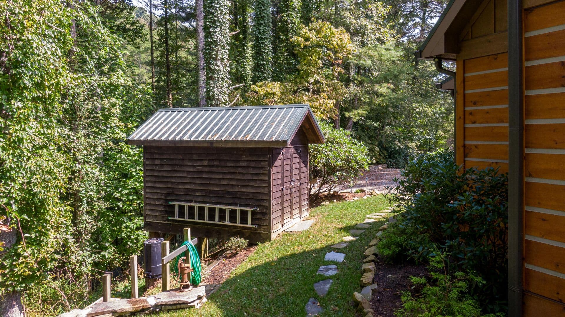 Papa's View - Image 38