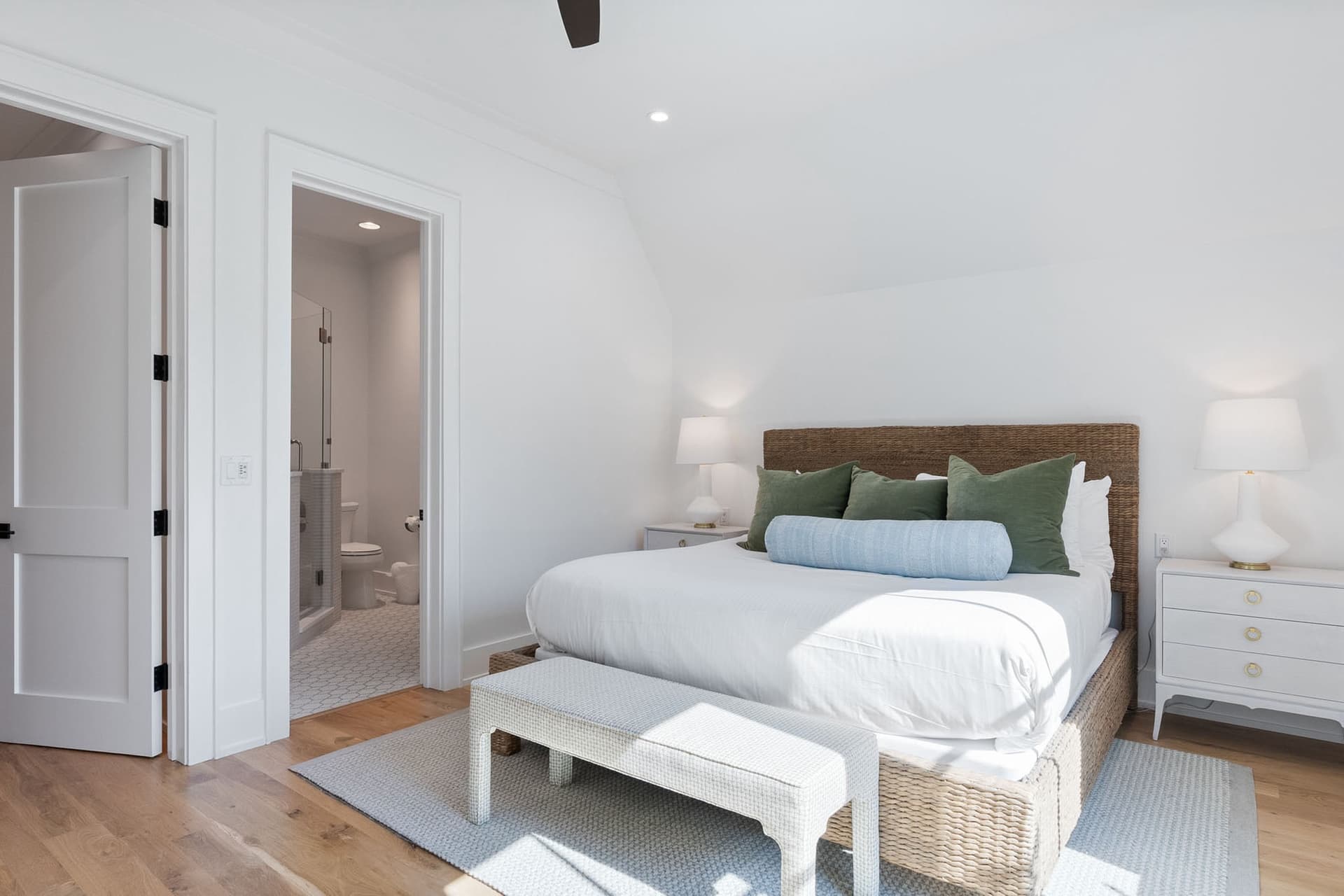 Shore To Have Fun - Image 46