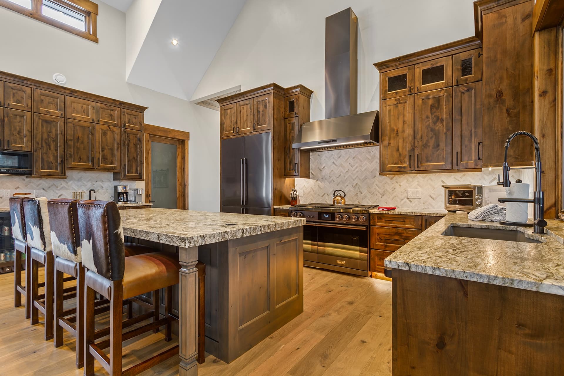 Timberline Lodge - Image 5