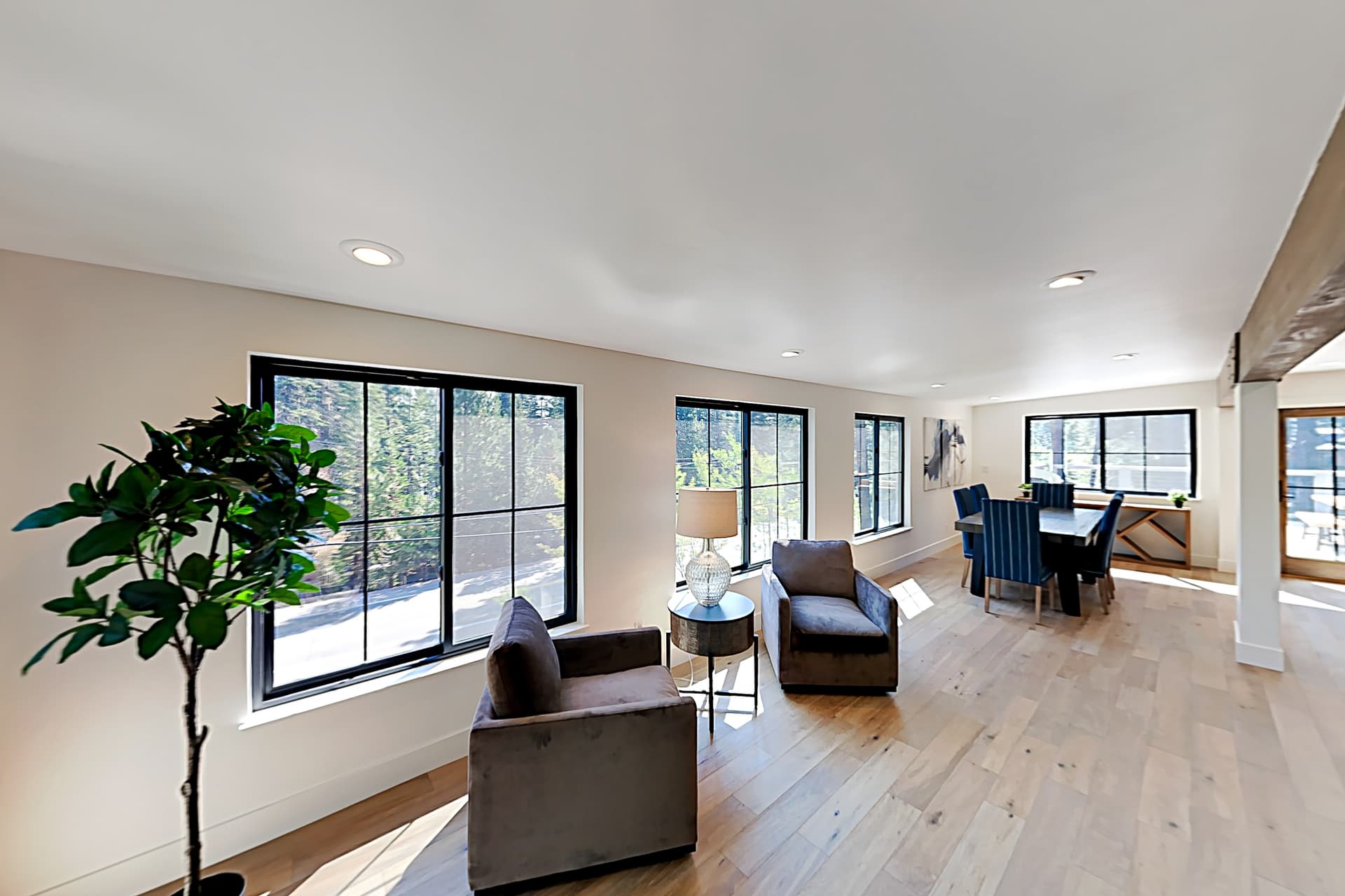 North Lake Adventure House - Image 6