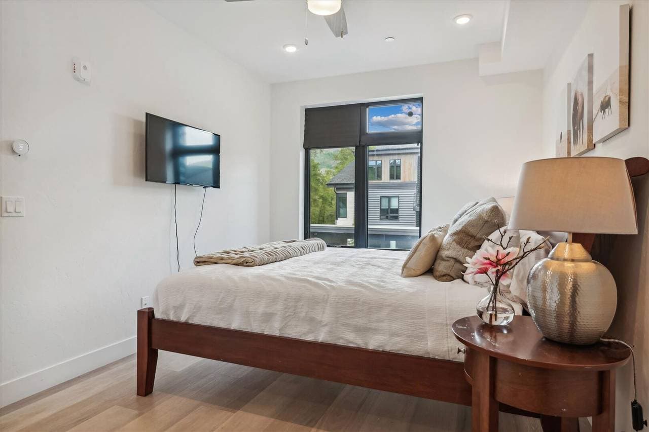 River West #522 - Image 15