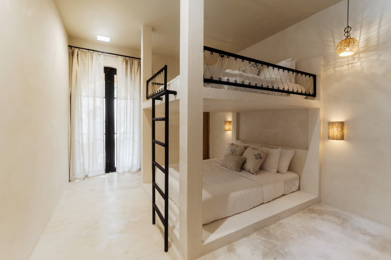 Tulipan Bohemian Villa - Image 11