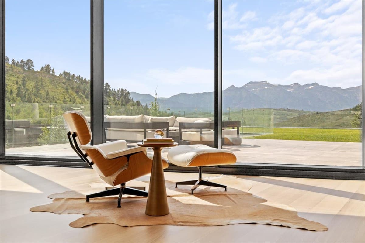 Panda Ranch Wing - Image 11