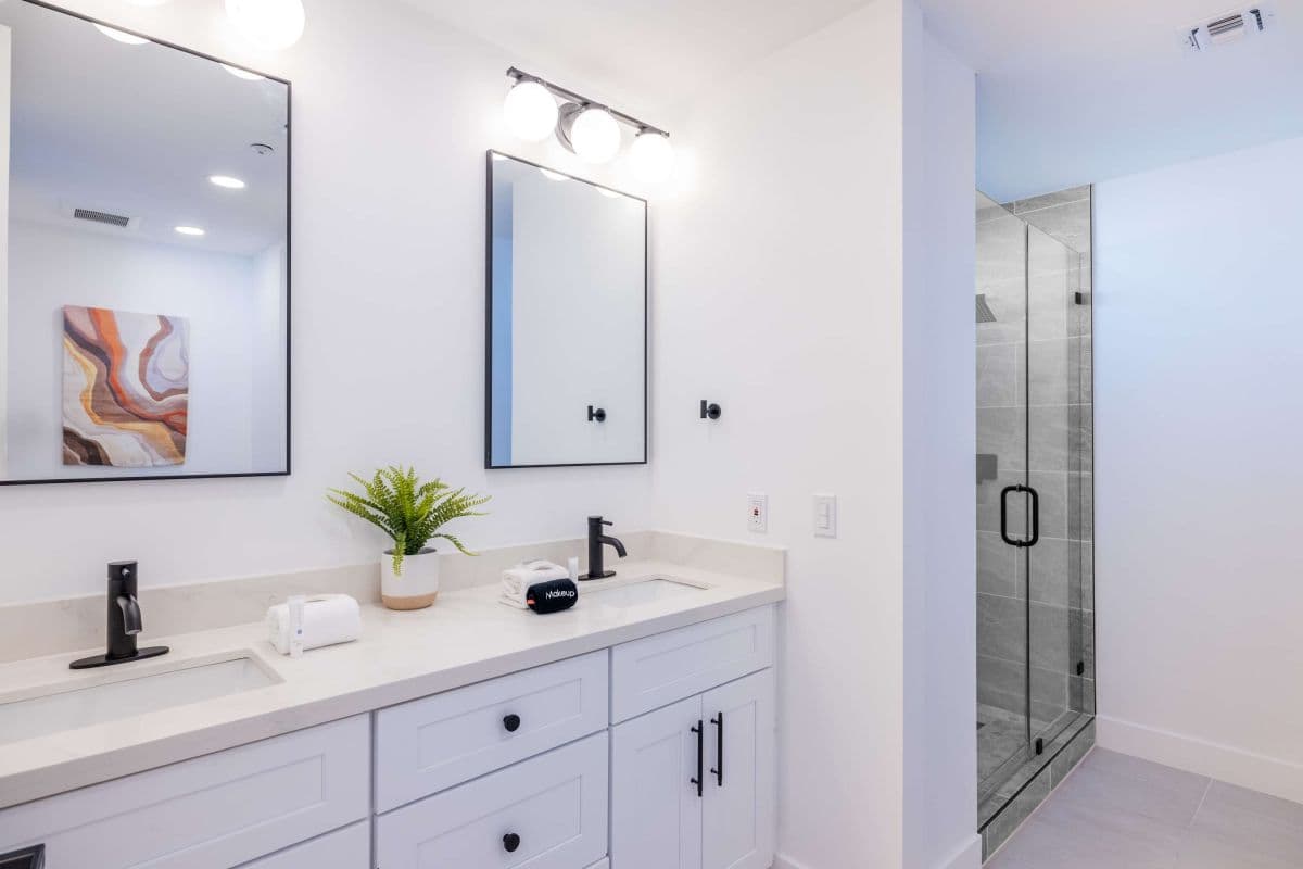 Residence at King's Place - Image 24