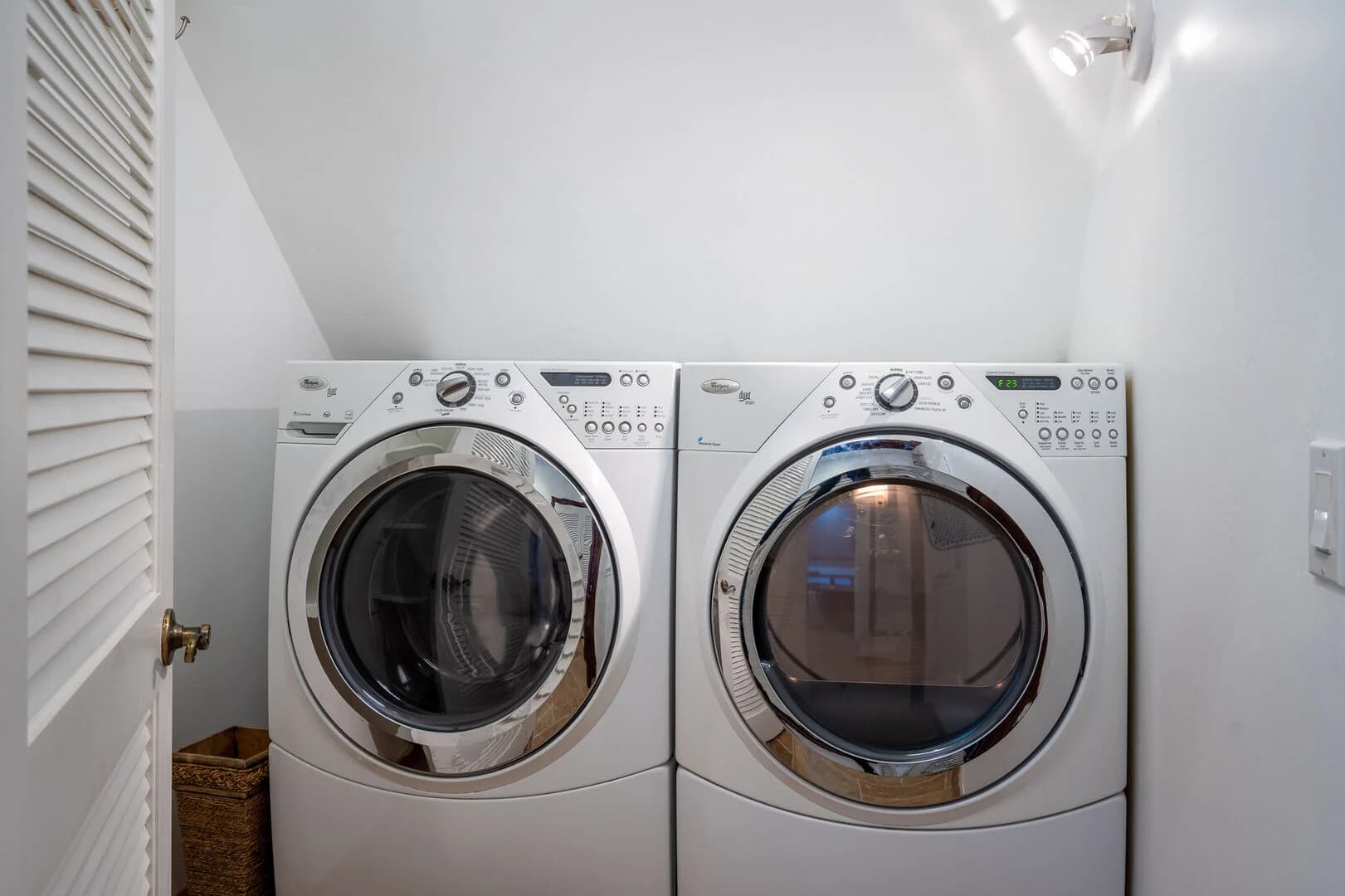 Seaside Serenity Haven - Image 21