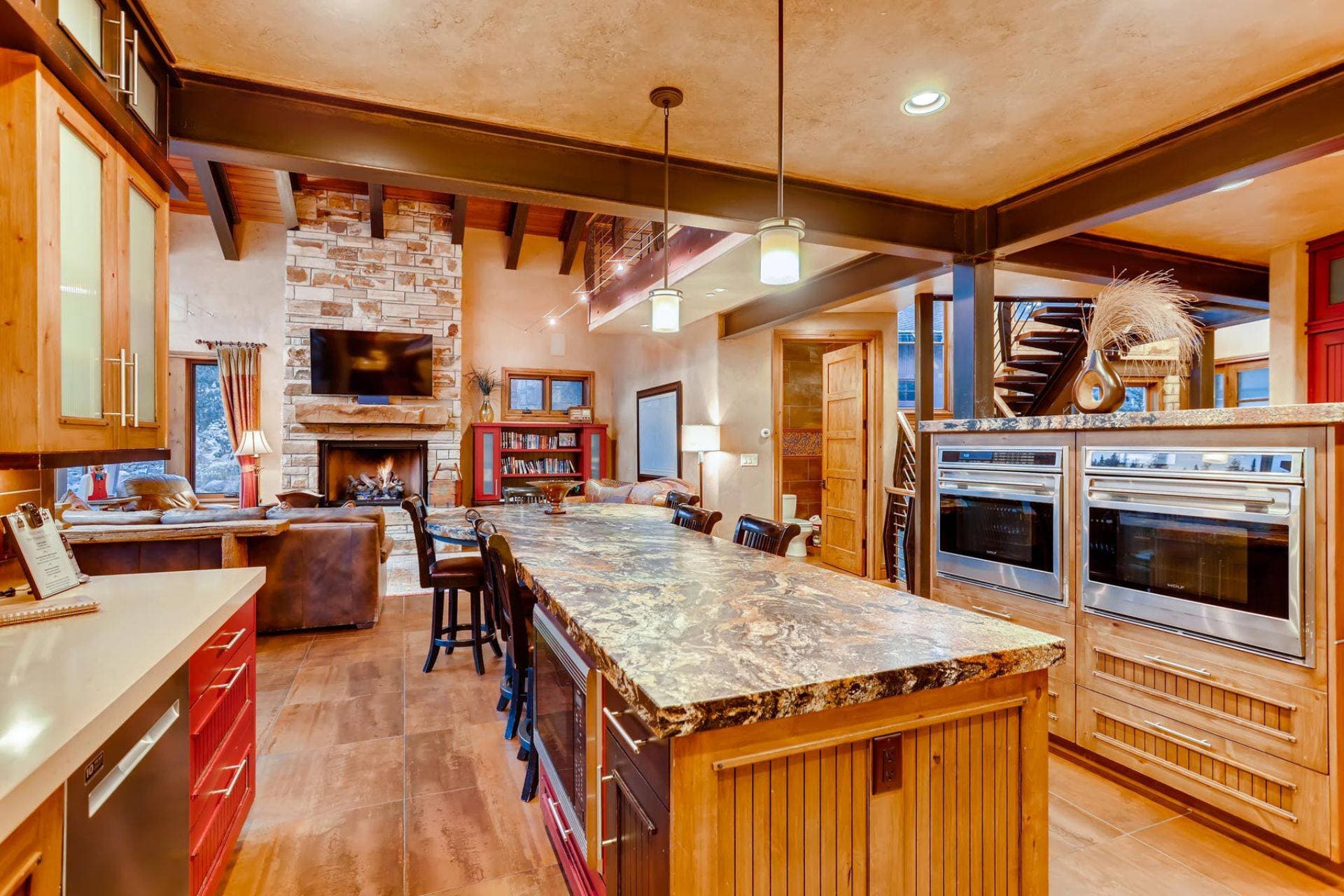 Warming Hut - Image 4