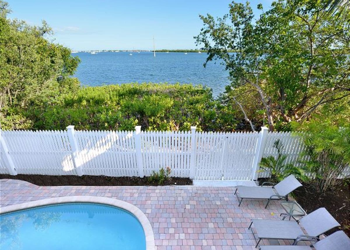 Southern Comfort - Image 29